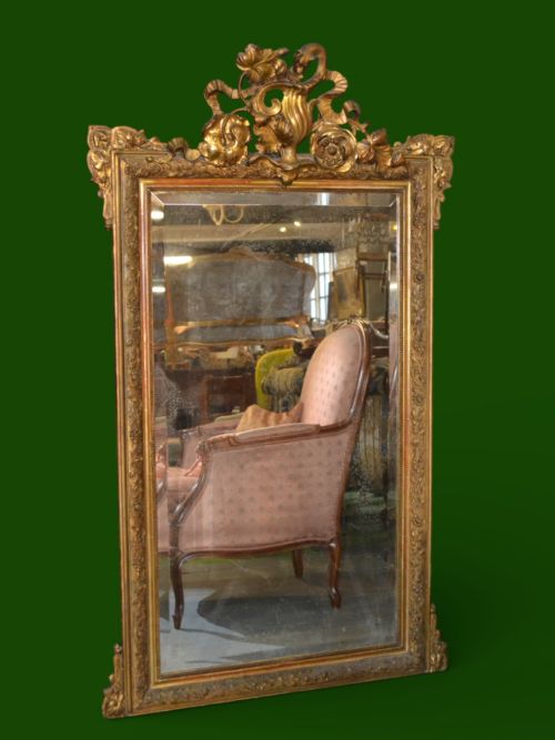 Late 19th-century ornate French gilded mirror