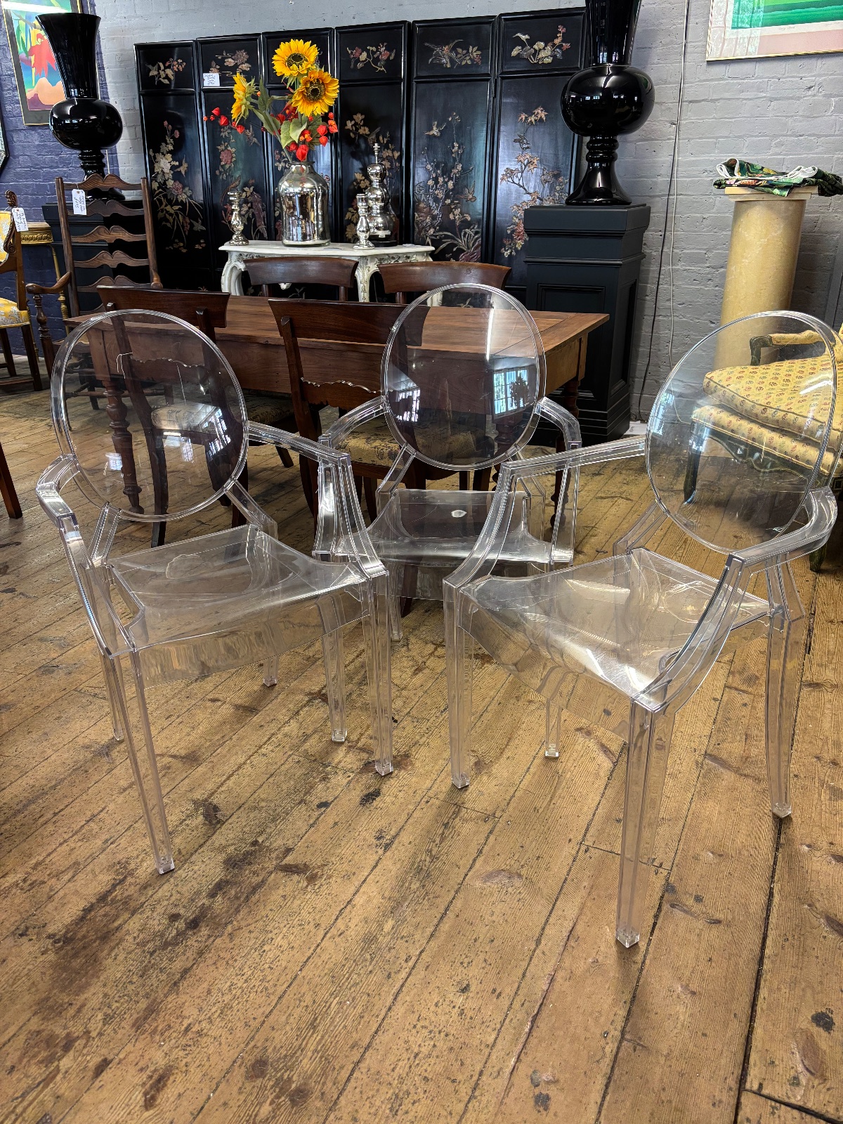 Ghost Chairs style of Phillipe Stark