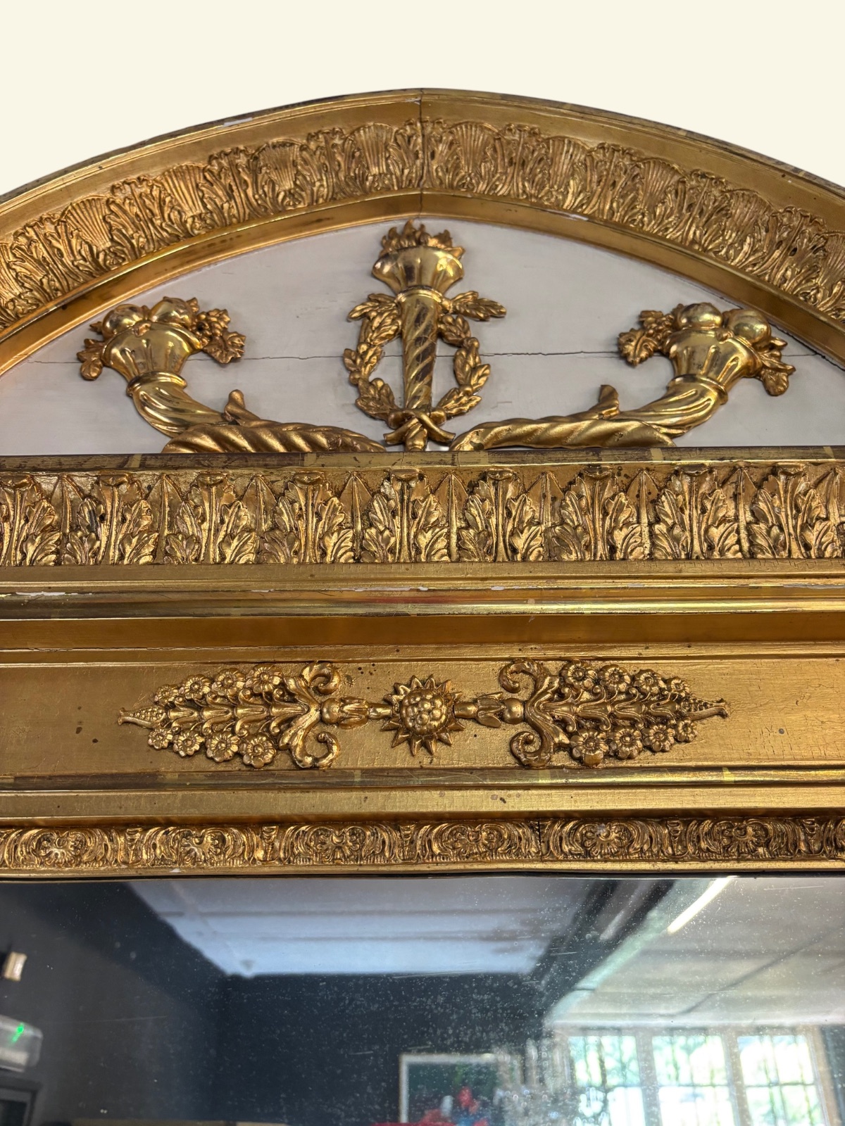 Large Giltwood Mirror – Ornate Carved Frame with Floral & Foliate